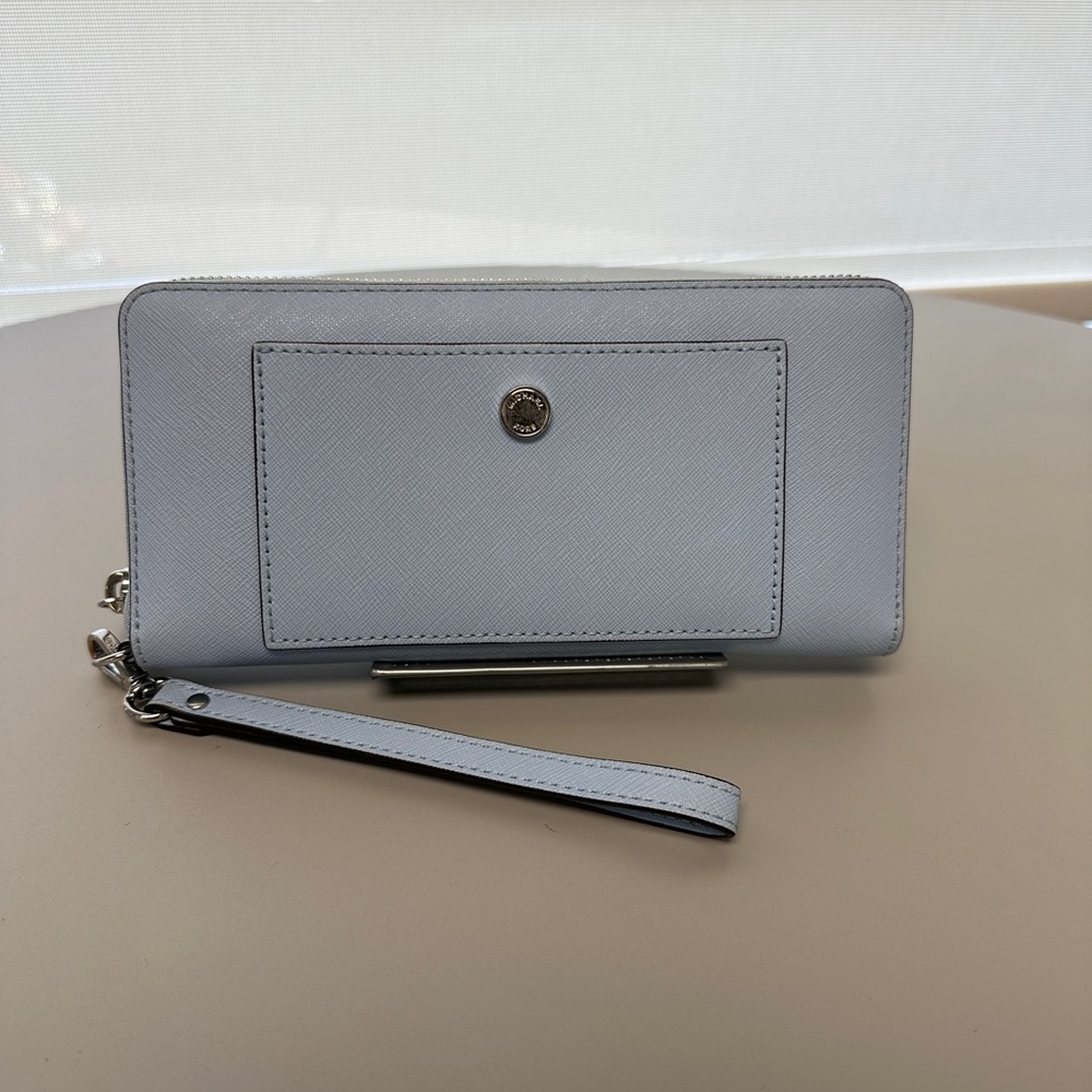 Michael Kors Greenwich Continental Wallet